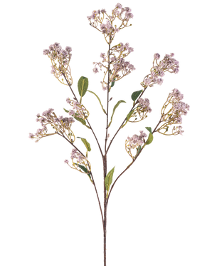 Die künstliche Blume Baby's Breath 89 cm lila hat einen langen Stiel mit mehreren Zweigen, die jeweils mit Büscheln kleiner, hellvioletter Blüten und einigen grünen Blättern vor einem schlichten weißen Hintergrund verziert sind.