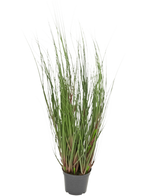 Die feuerhemmende Kunstrasenpflanze Zwiebel 60 cm ist ein Ziergras in einem Topf mit langen, dünnen grünen Halmen und einigen rötlichen Stielen vor einem schlichten weißen Hintergrund.
