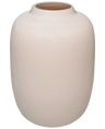 Die Artic Beige Vase (Ø21 x H29 cm) ist eine glatte, cremefarbene Keramikvase mit runder Form und einer kleinen ausgestellten Öffnung, abgebildet vor einem weißen Hintergrund.